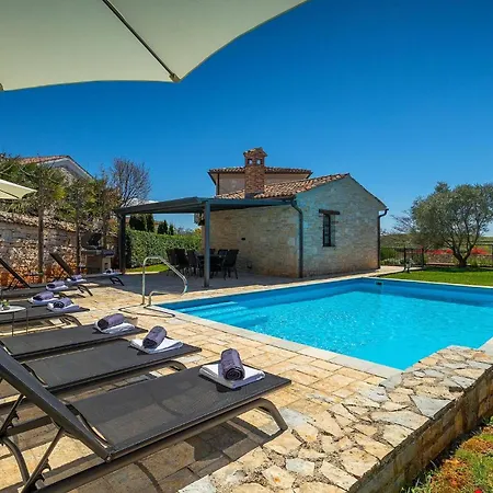 Campanula Holiday home